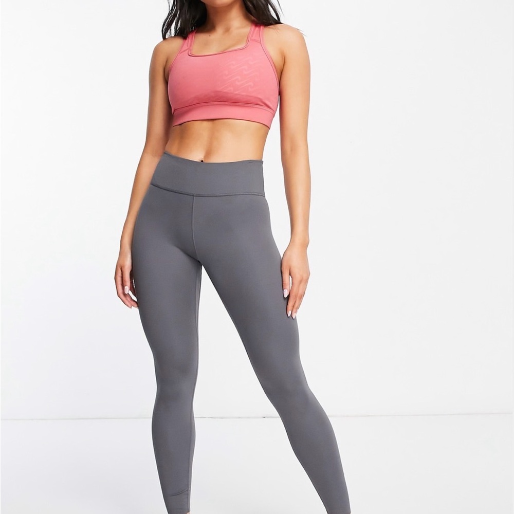 NIKE Gray High-Waisted Leggings